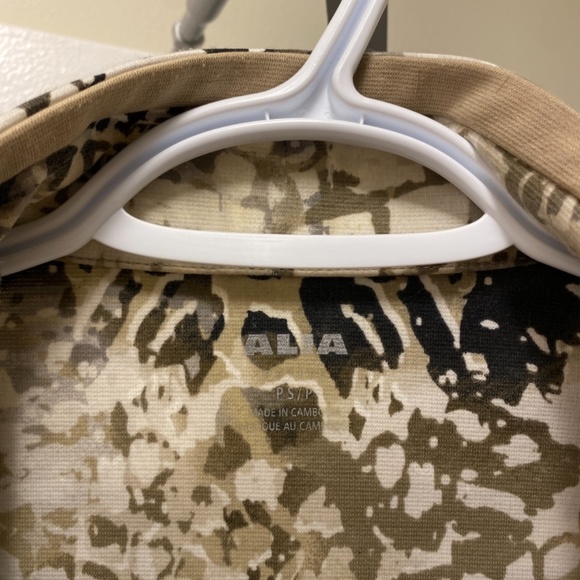 Alia Zip Up Jacket - Picture 5 of 7